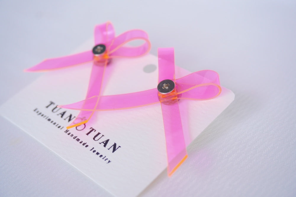 Neon Pink Bow Earrings – Cute Fluorescent Kawaii Handcrafted Jewelry