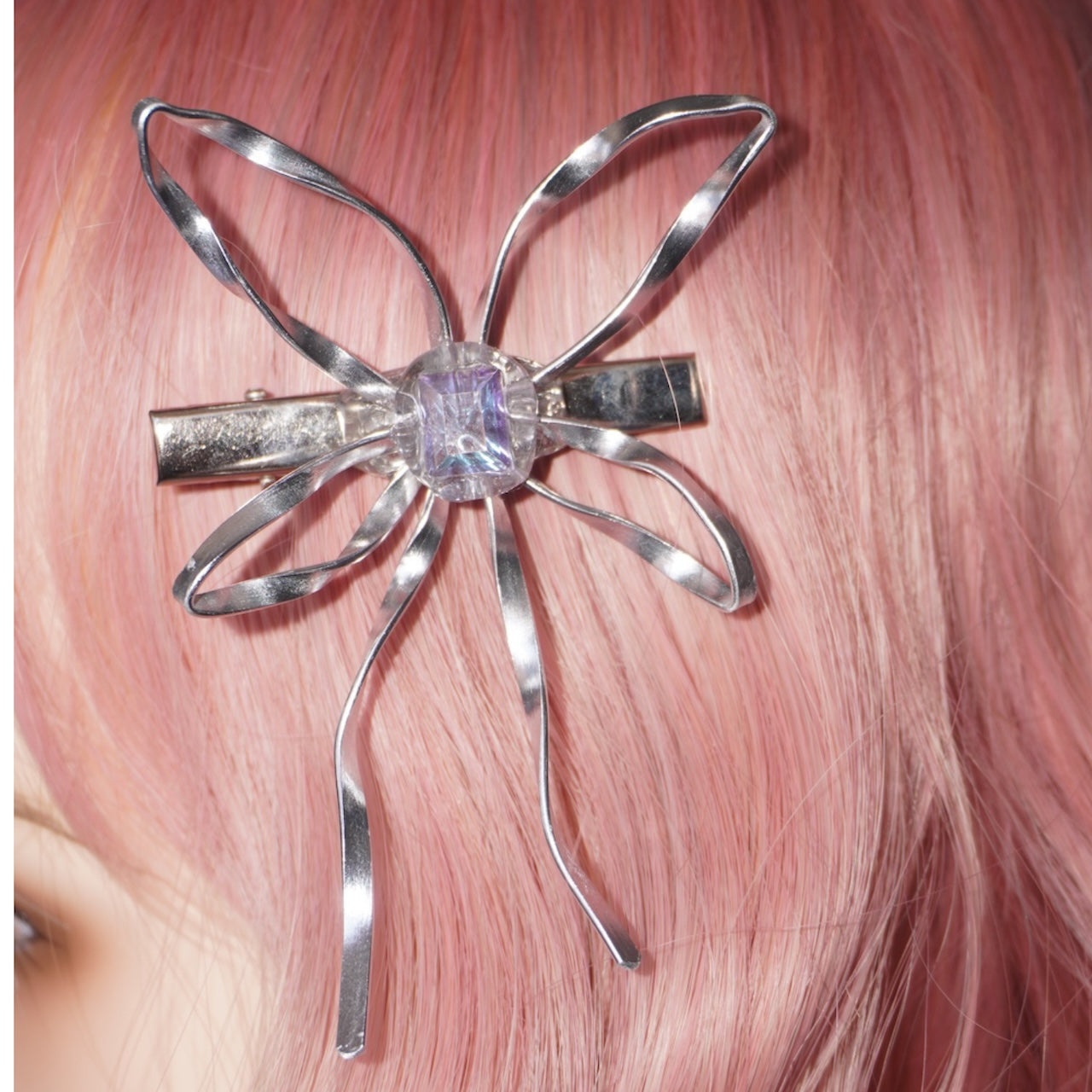 YYE001 Silver Aluminum Wire Butterfly Hairclip (one)