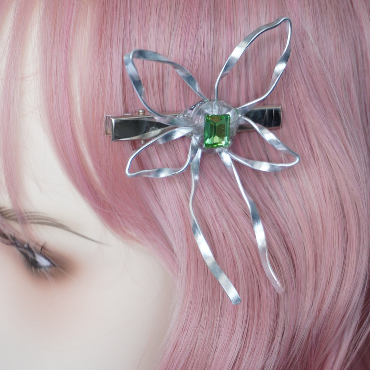 YYE001 Silver Aluminum Wire Butterfly Hairclip (one)