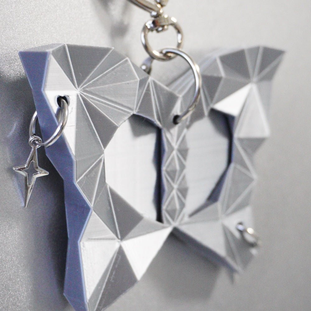 Low Poly Butterfly Photo Holder | 3D Printed Bag Charm - futuristic jewelry - TUAN TUAN